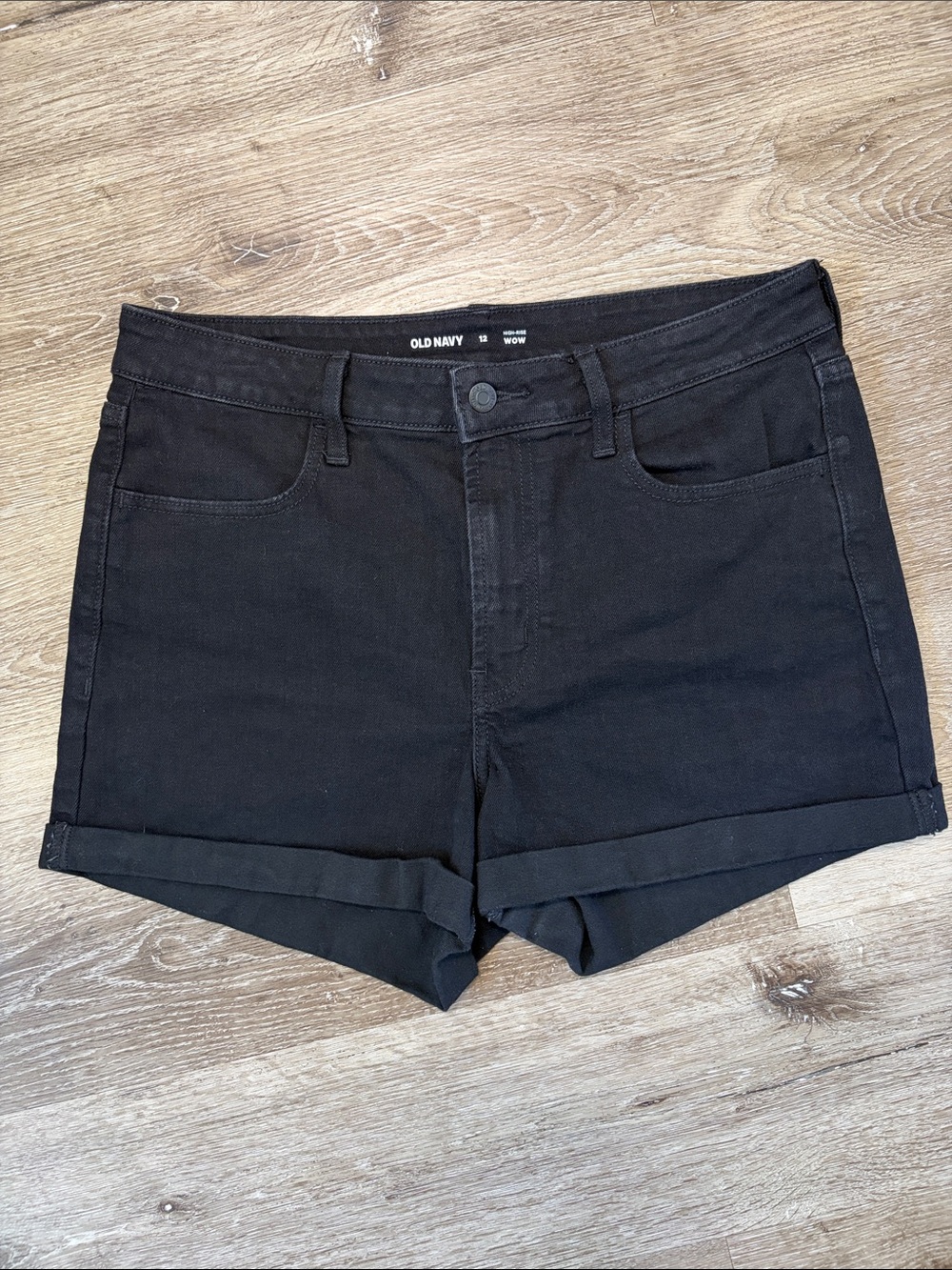 Old Navy Black Women's Rolled Hem Denim Shorts